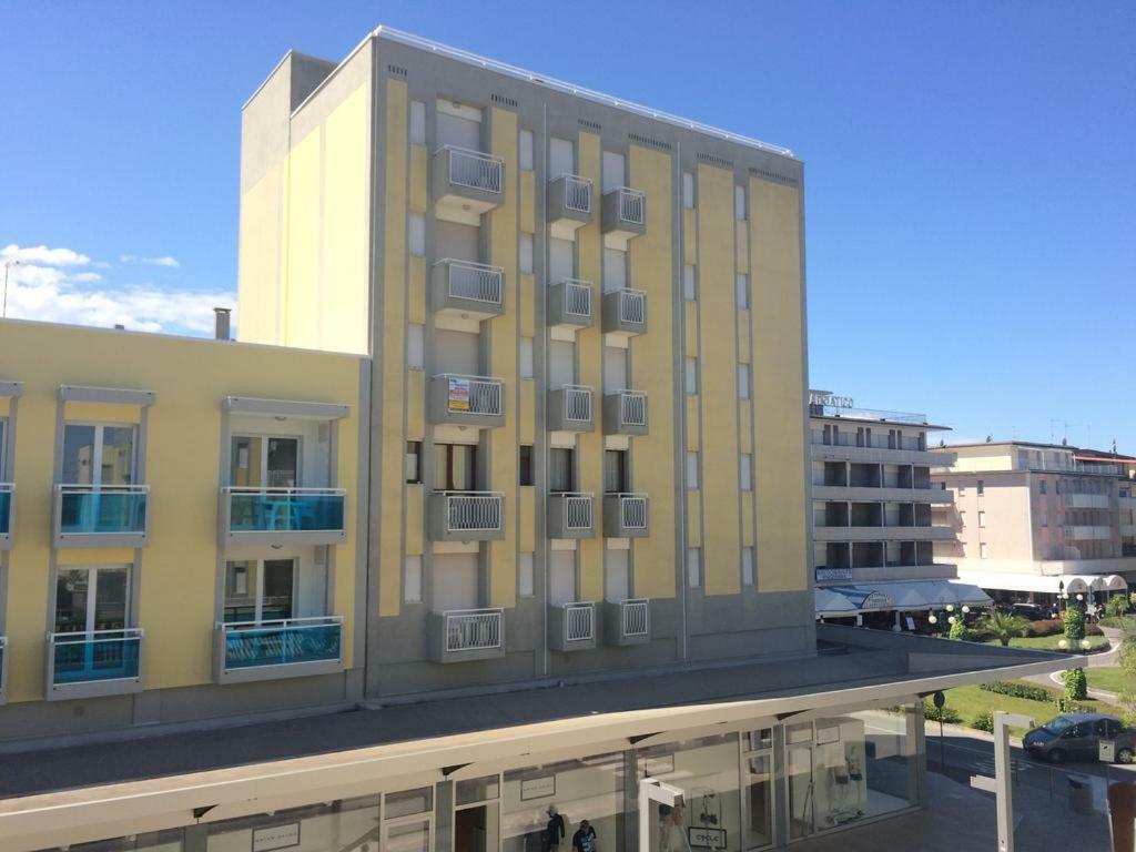 Condominio Mauro Bibione Dış mekan fotoğraf